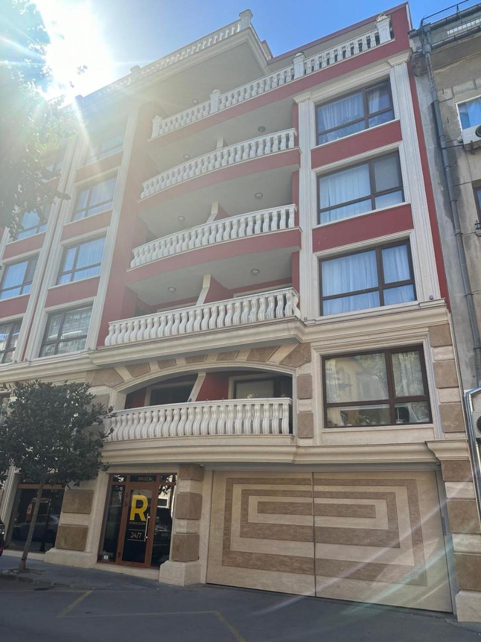 Central Luxury Antique Apartment Varna Exterior foto